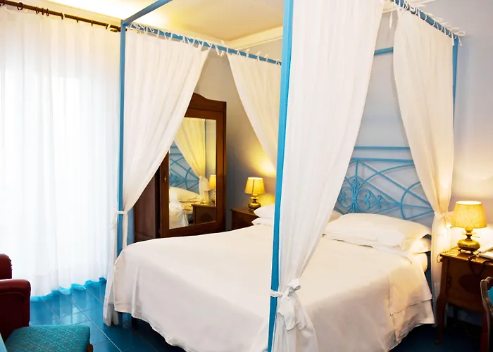 帕拉迪奥酒店 贾迪尼-纳克索斯