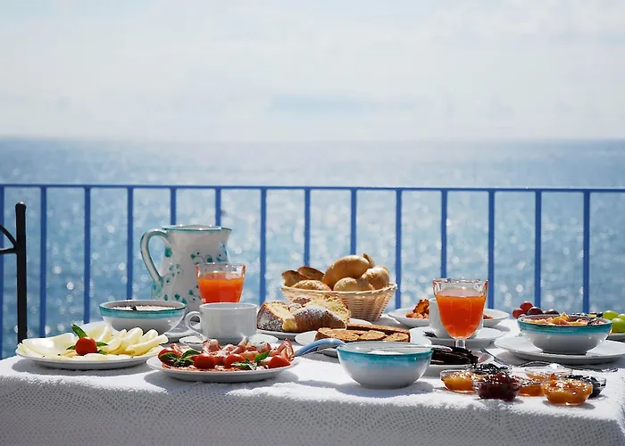 帕拉迪奥酒店 贾迪尼-纳克索斯